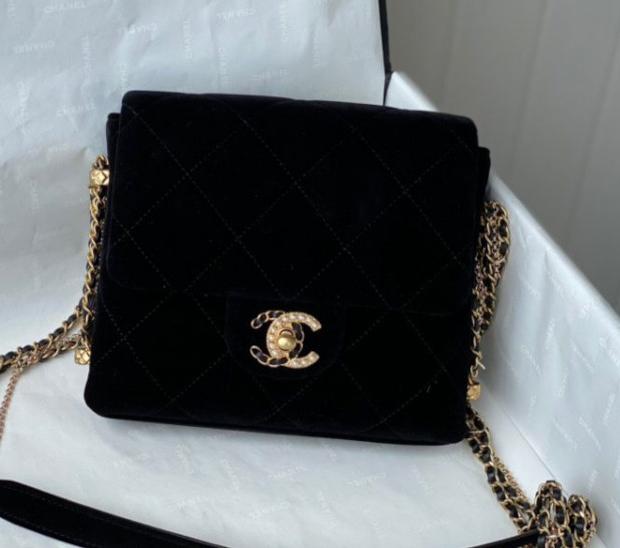 Chanel Lambskin/Velvet Chain Flap Bag: Elegance in Every Detail